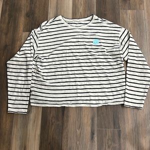 Marine Layer navy blue white striped long sleeve T-shirt